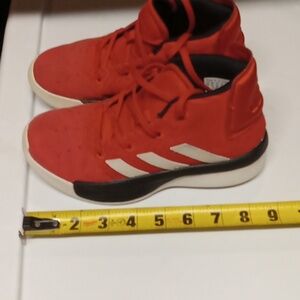 Adidas boys size 2 pro adversary red